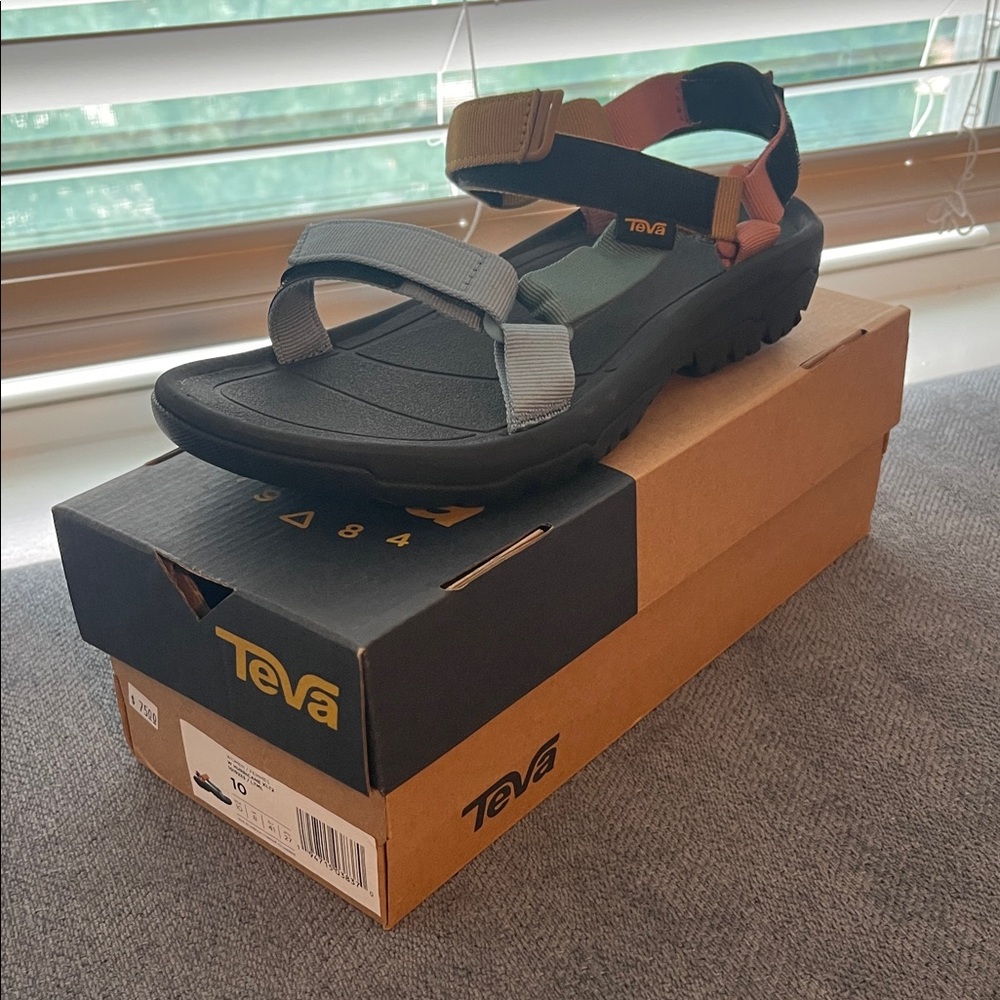 Teva Women’s Multi Colored Sandals NWT